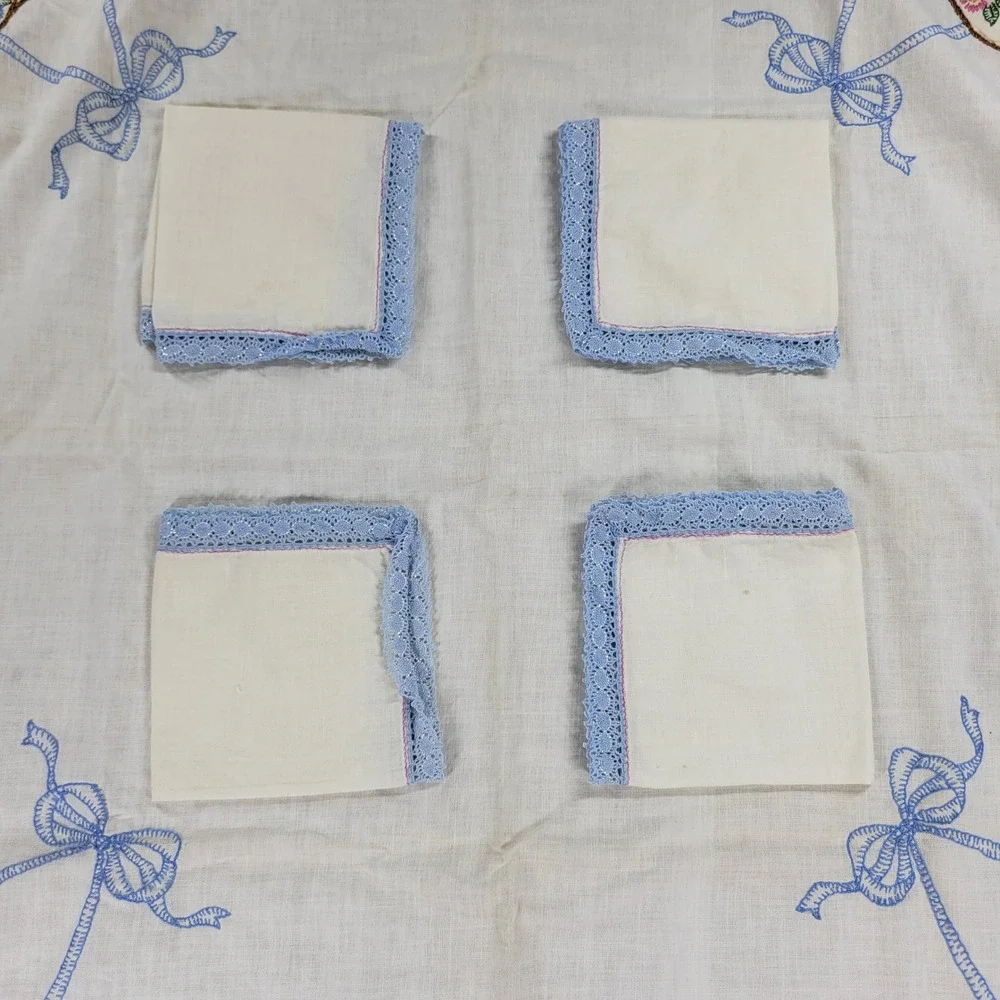 Vintage Embroidered Linen Tablecloth 4 Napkins Floral Hat Blue Lace Handmade Set